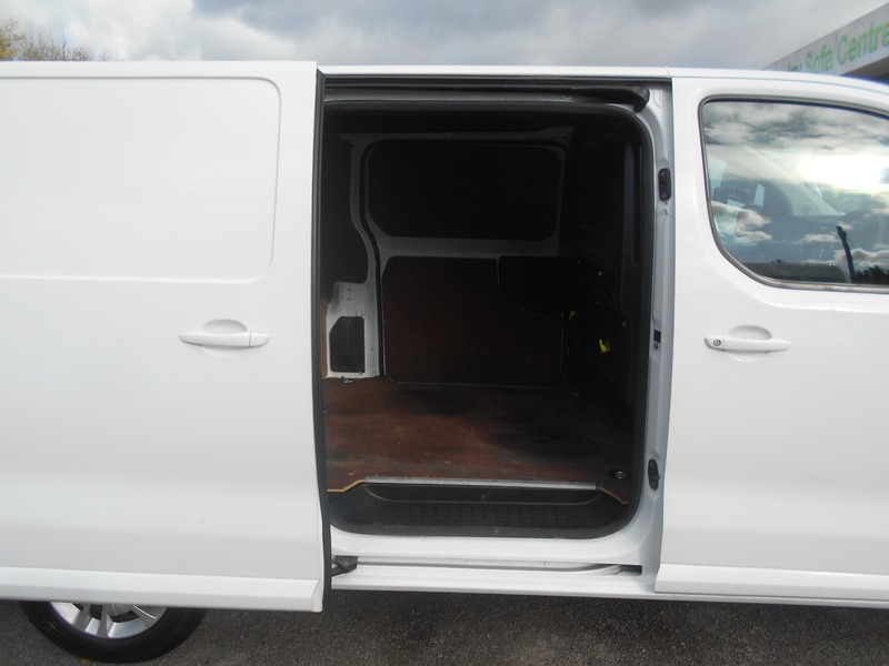 Used Vauxhall Vivaro 2019 for sale - 76386973: Photo 8