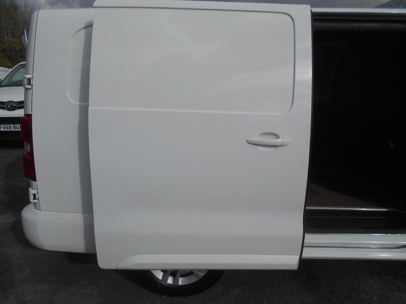 Used Vauxhall Vivaro 2019 for sale - 76386973: Photo 9