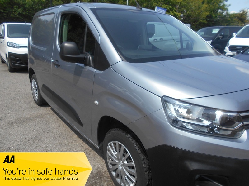 Used Citroen Berlingo 2019 for sale - 76962896: Photo 2
