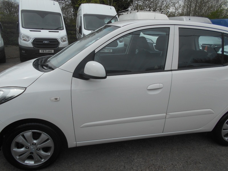Used Hyundai i10 2014 for sale - 78182316: Photo 13