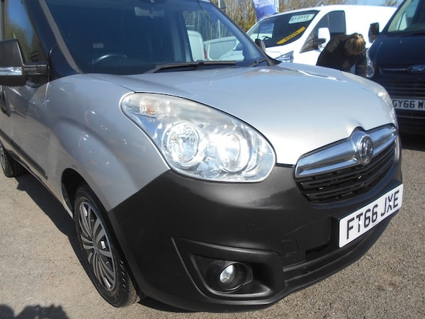 Used Vauxhall Combo 2016 for sale - 74238335: Photo 5