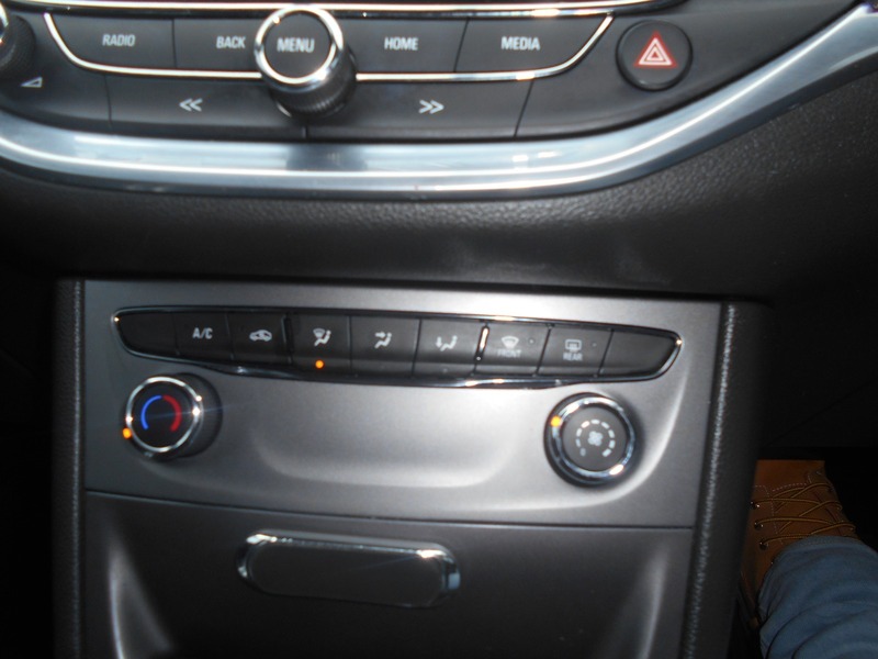 Used Vauxhall Astra 2015 for sale - 76686865: Photo 28