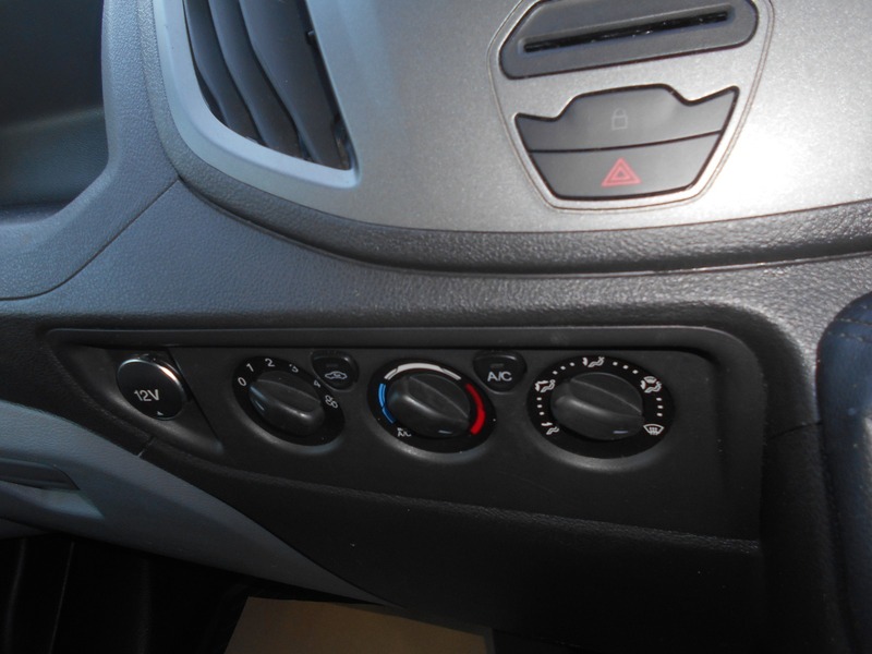 Used Ford Transit 2015 for sale - 76758777: Photo 32