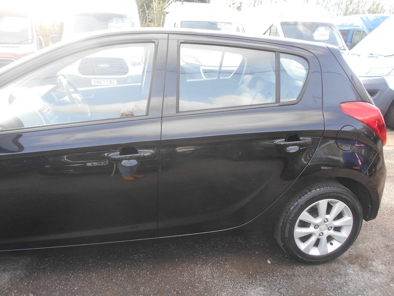 Used Hyundai i20 2013 for sale - 77668098: Photo 13