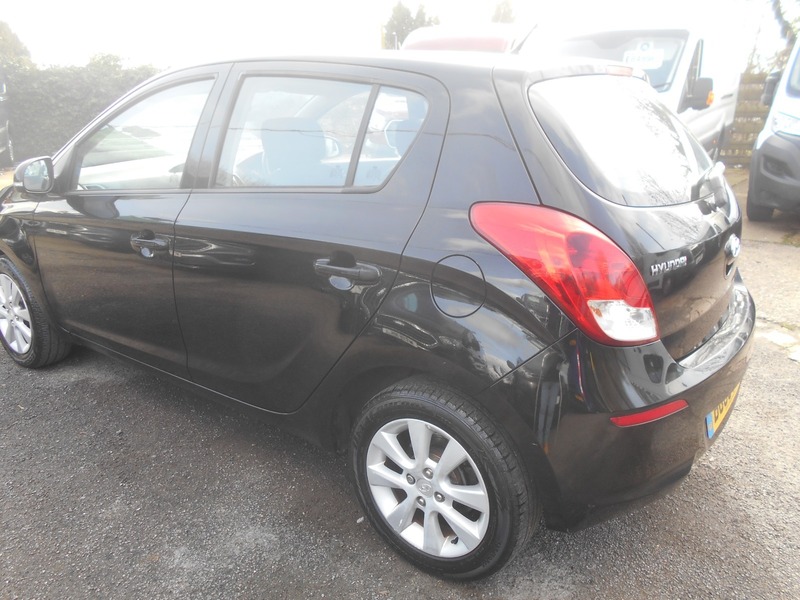 Used Hyundai i20 2013 for sale - 77668098: Photo 14