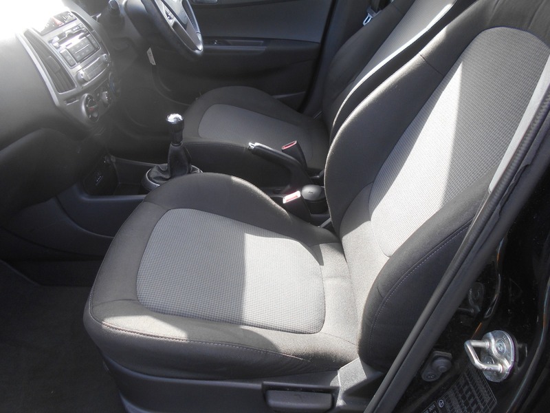 Used Hyundai i20 2013 for sale - 77668098: Photo 18