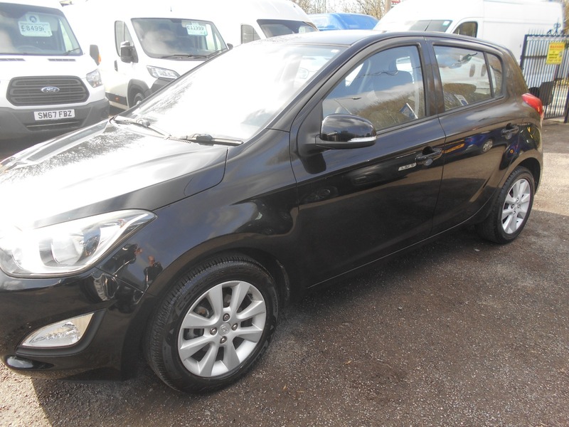 Used Hyundai i20 2013 for sale - 77668098: Photo 3