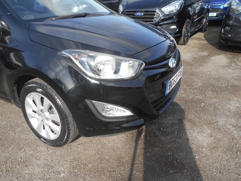 Used Hyundai i20 2013 for sale - 77668098: Photo 5