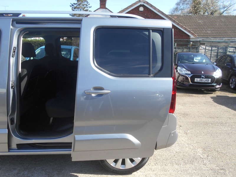 Used Vauxhall Combo Life 2020 for sale - 78145663: Photo 18