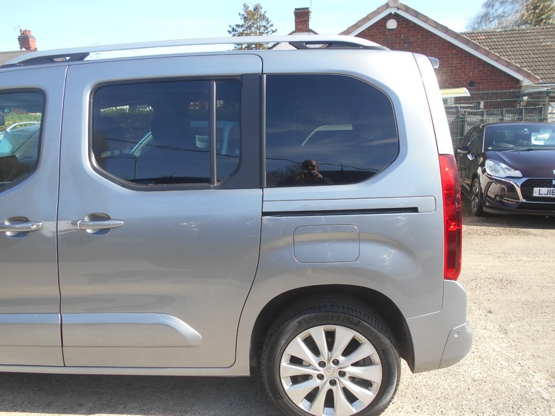 Used Vauxhall Combo Life 2020 for sale - 78145663: Photo 19