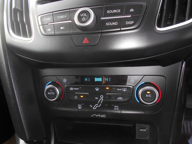 Used Ford Focus 2015 for sale - 76040068: Photo 31