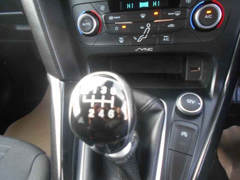 Used Ford Focus 2015 for sale - 76040068: Photo 32