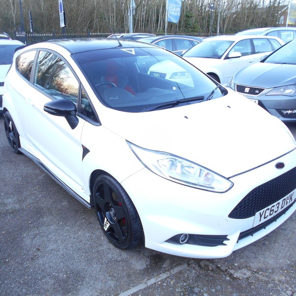 Used Ford Fiesta 2013 for sale - 76029983: Photo 2
