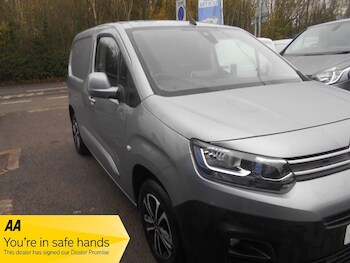 Used Citroen Berlingo 2020 for sale - 76596061: Photo