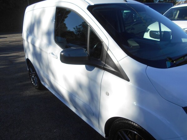 Used Ford Transit Courier 2021 for sale - 76029973: Photo 6
