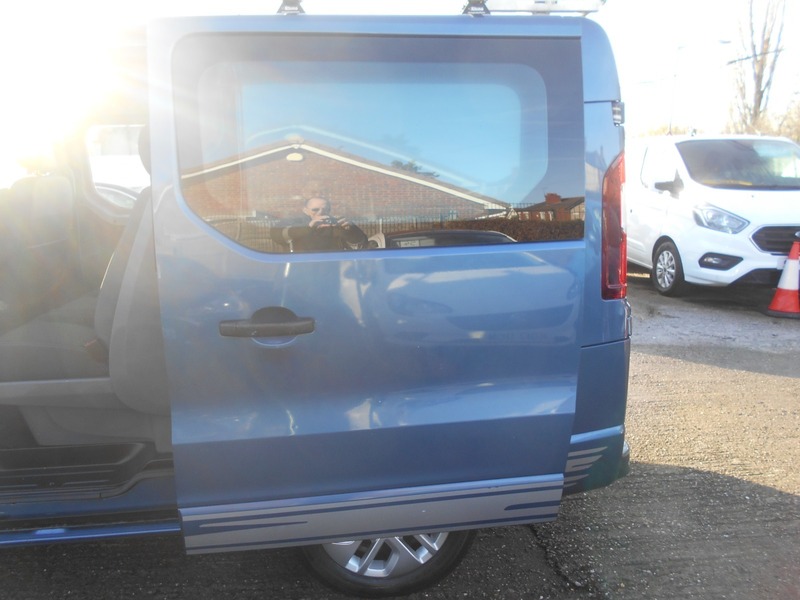 Used Vauxhall Vivaro 2019 for sale - 76712194: Photo 15