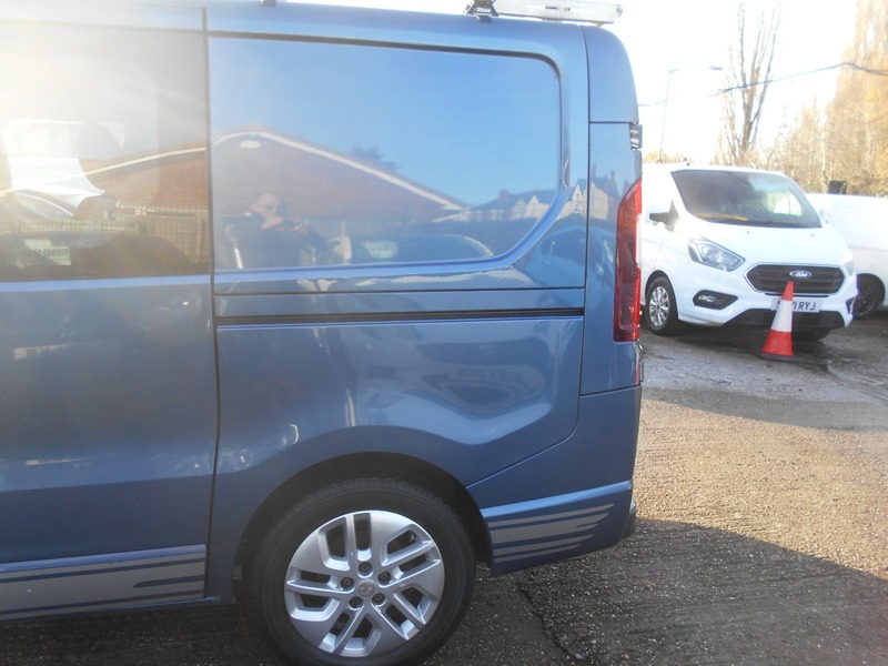 Used Vauxhall Vivaro 2019 for sale - 76712194: Photo 16