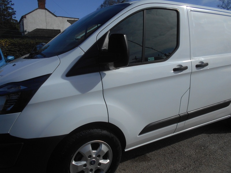 Used Ford Transit Custom 2017 for sale - 77937547: Photo 13