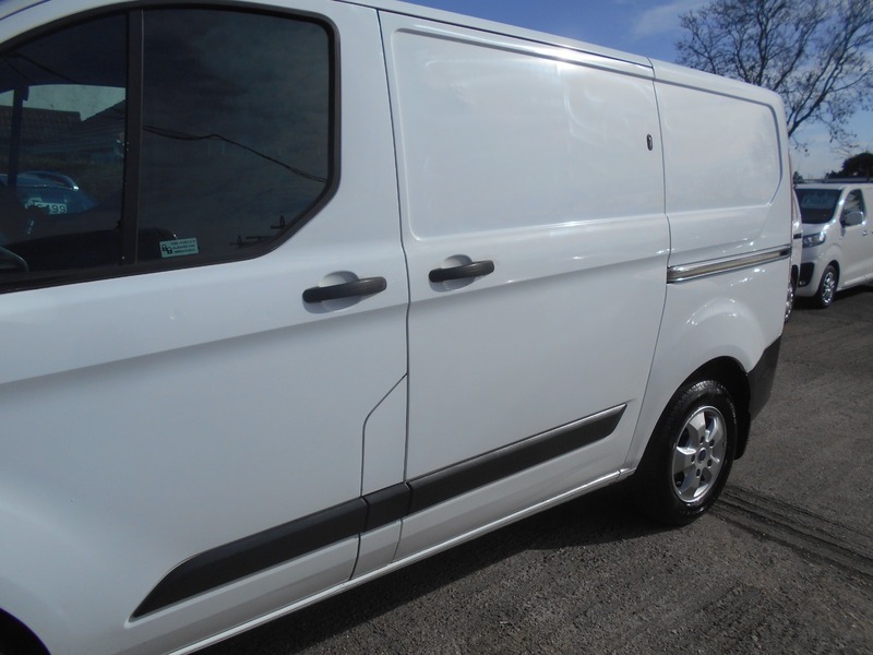 Used Ford Transit Custom 2017 for sale - 77937547: Photo 14