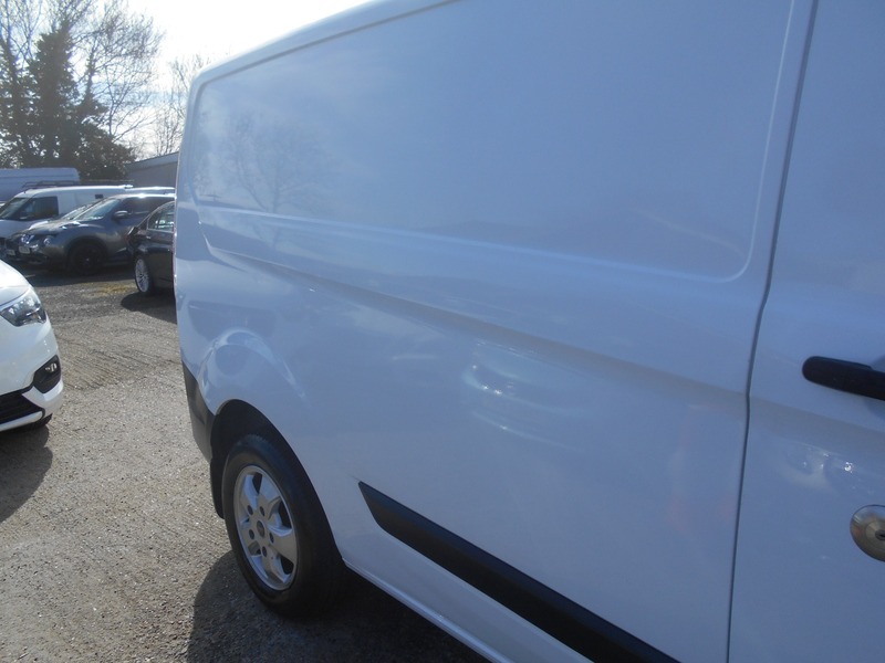 Used Ford Transit Custom 2017 for sale - 77937547: Photo 8