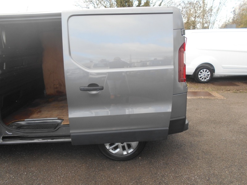 Used Renault Trafic 2018 for sale - 76655603: Photo 15