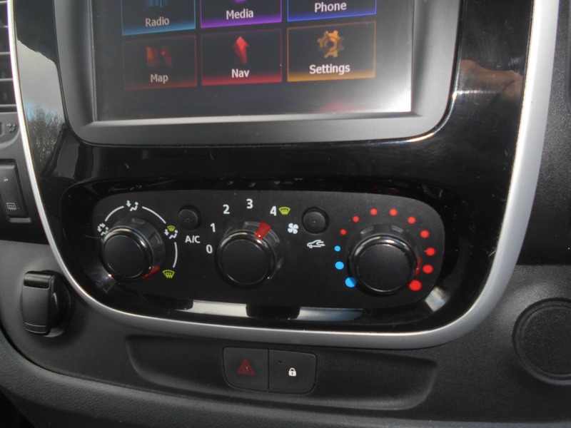 Used Renault Trafic 2018 for sale - 76655603: Photo 35