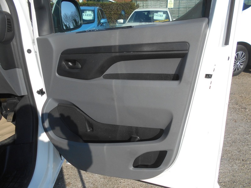 Used Vauxhall Vivaro 2020 for sale - 77749291: Photo 26