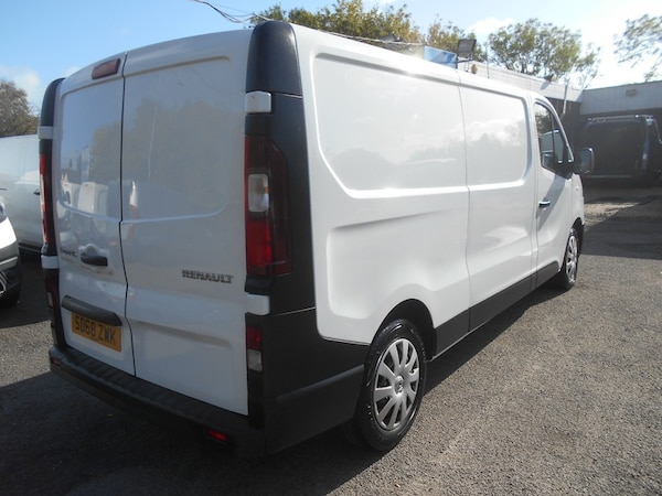Used Renault Trafic 2018 for sale - 76185868: Photo 10