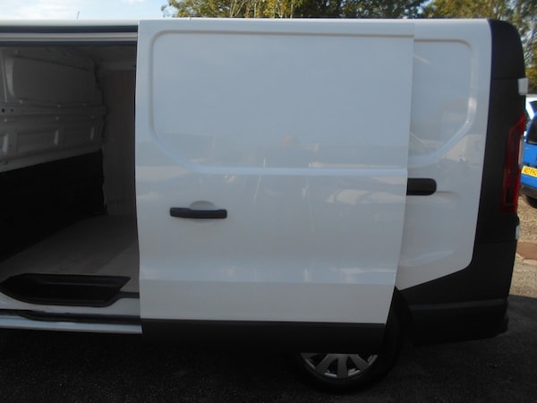 Used Renault Trafic 2018 for sale - 76185868: Photo 15