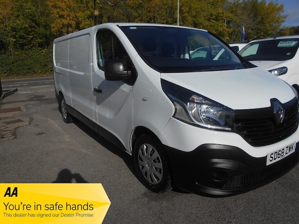 Used Renault Trafic 2018 for sale - 76185868: Photo 2