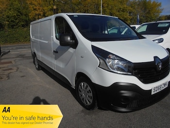 Used Renault Trafic 2018 for sale - 76185868: Photo 2