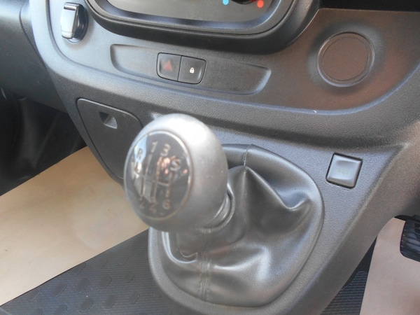 Used Renault Trafic 2018 for sale - 76185868: Photo 30