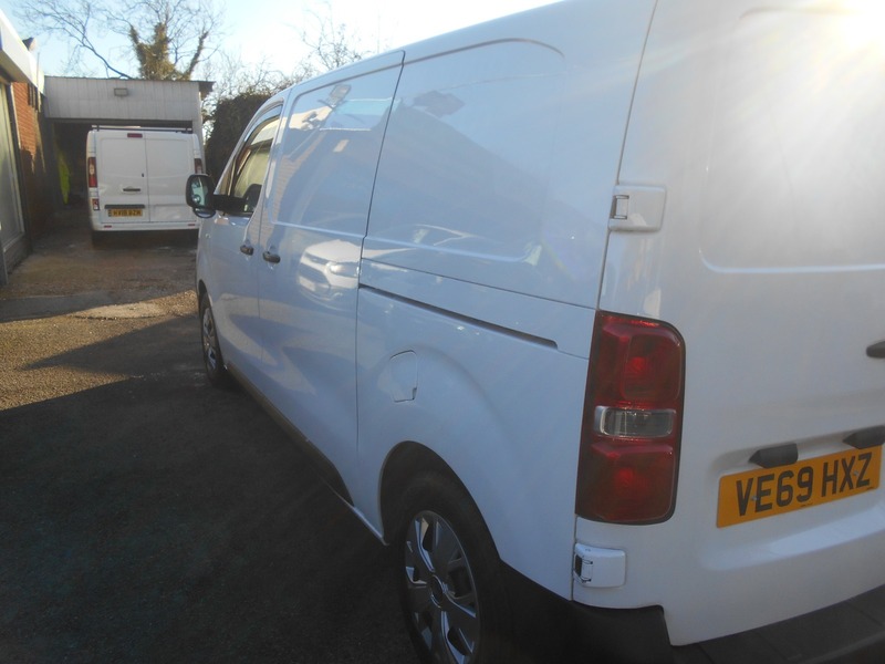 Used Vauxhall Vivaro 2019 for sale - 77089571: Photo 17