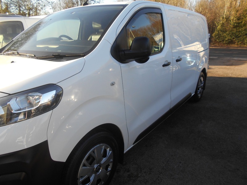 Used Vauxhall Vivaro 2019 for sale - 77089571: Photo 3