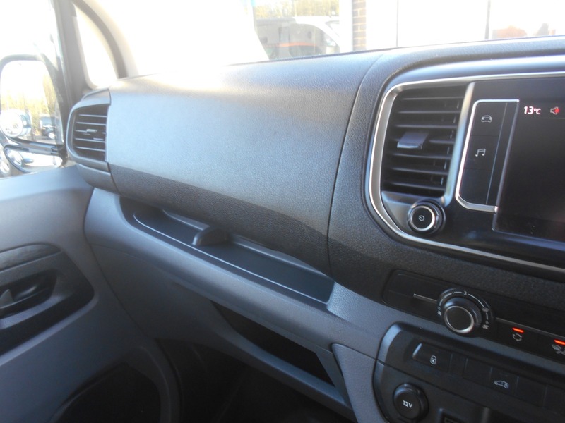 Used Vauxhall Vivaro 2019 for sale - 77089571: Photo 34