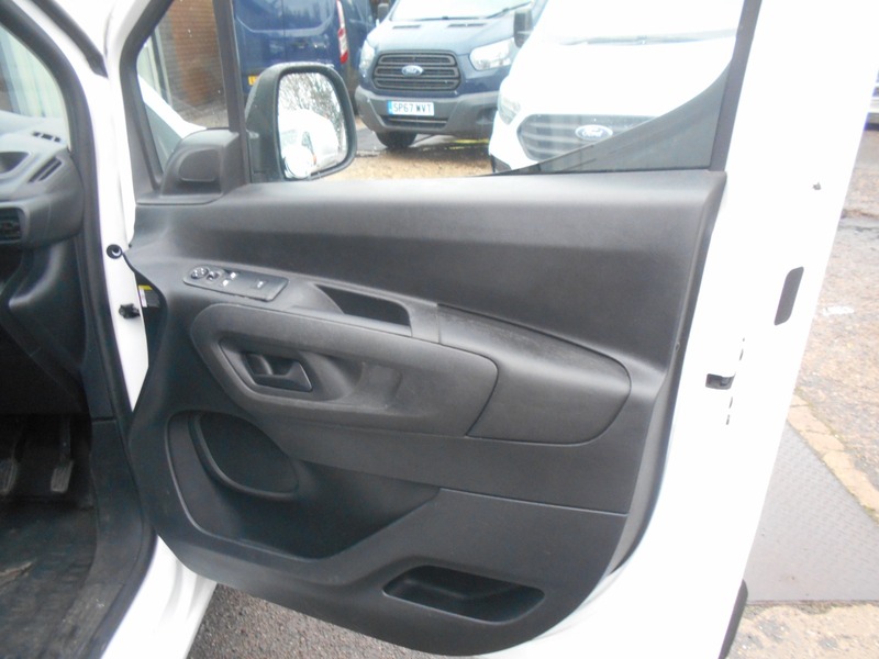 Used Peugeot Partner 2020 for sale - 77483605: Photo 24