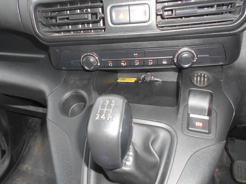Used Peugeot Partner 2020 for sale - 77483605: Photo 32