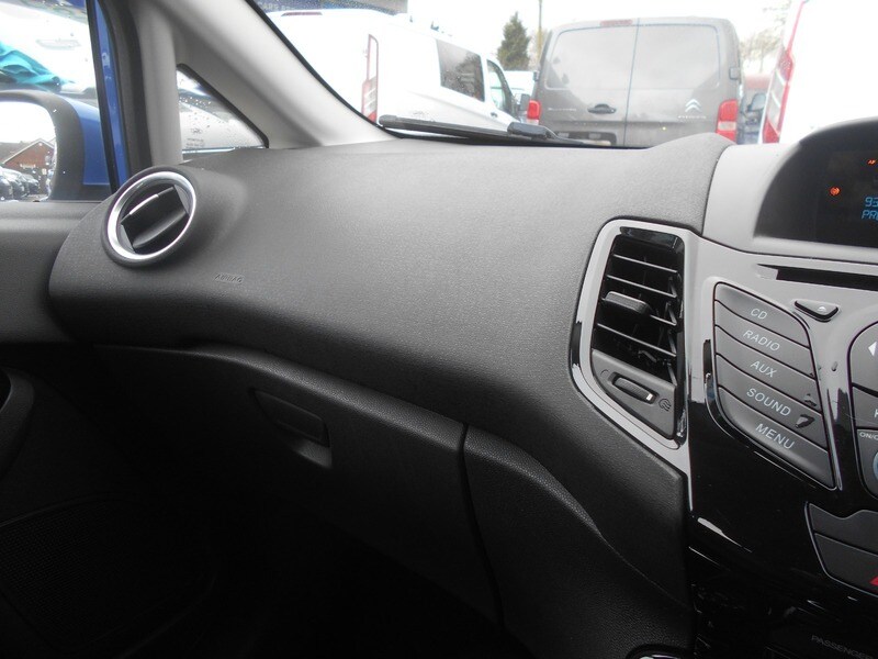 Used Ford Fiesta 2013 for sale - 76029870: Photo 32