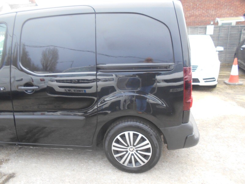 Used Peugeot Partner 2018 for sale - 77805649: Photo 17