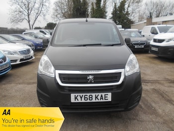 Used Peugeot Partner 2018 for sale - 77805649: Photo