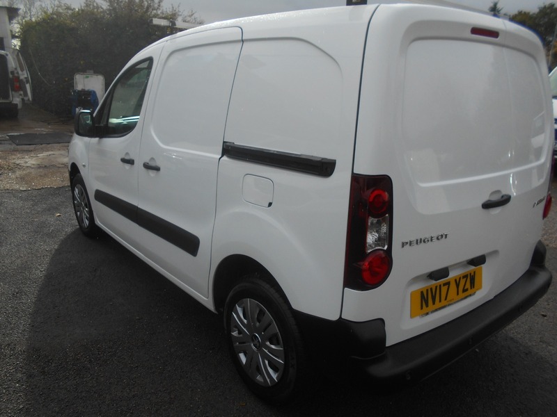 Used Peugeot Partner 2017 for sale - 77766012: Photo 15