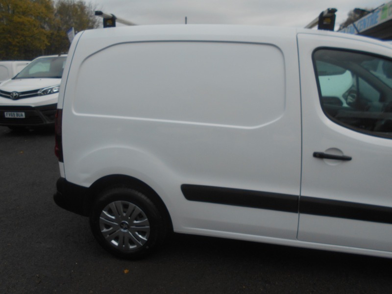 Used Peugeot Partner 2017 for sale - 77766012: Photo 8