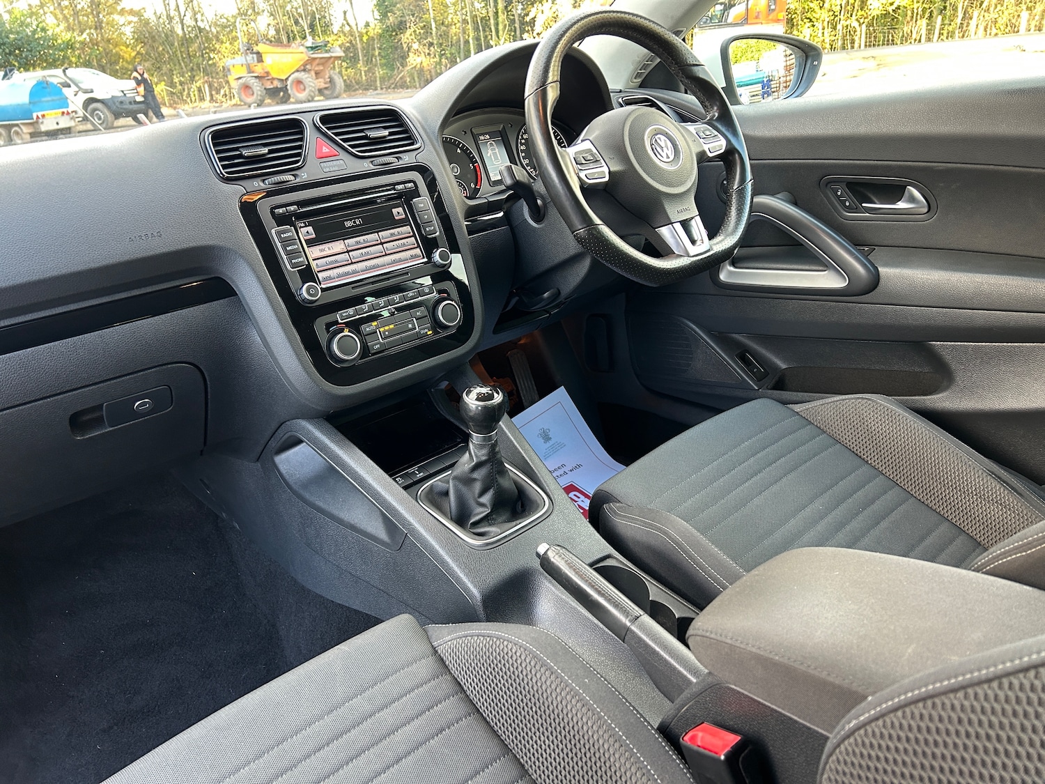 Used Volkswagen Scirocco 2011 for sale - 76386753: Photo 16