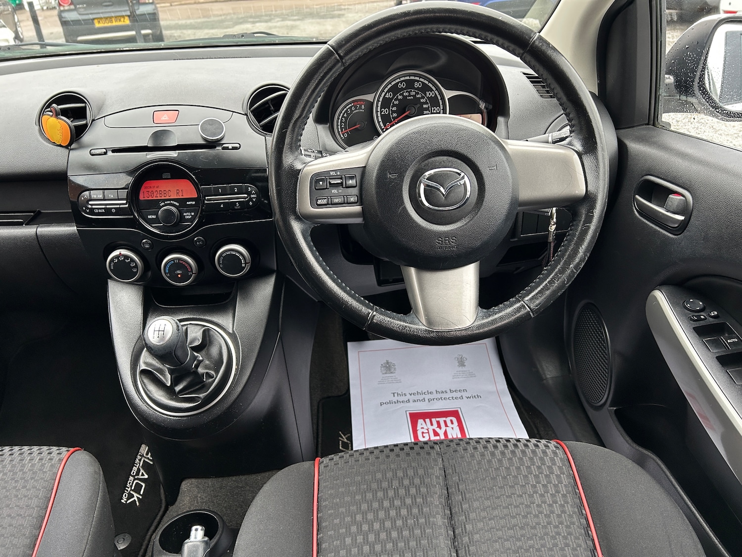 Used Mazda Mazda2 2011 for sale - 77403933: Photo 12