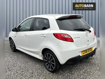 Used Mazda Mazda2 2011 for sale - 77403933: Photo