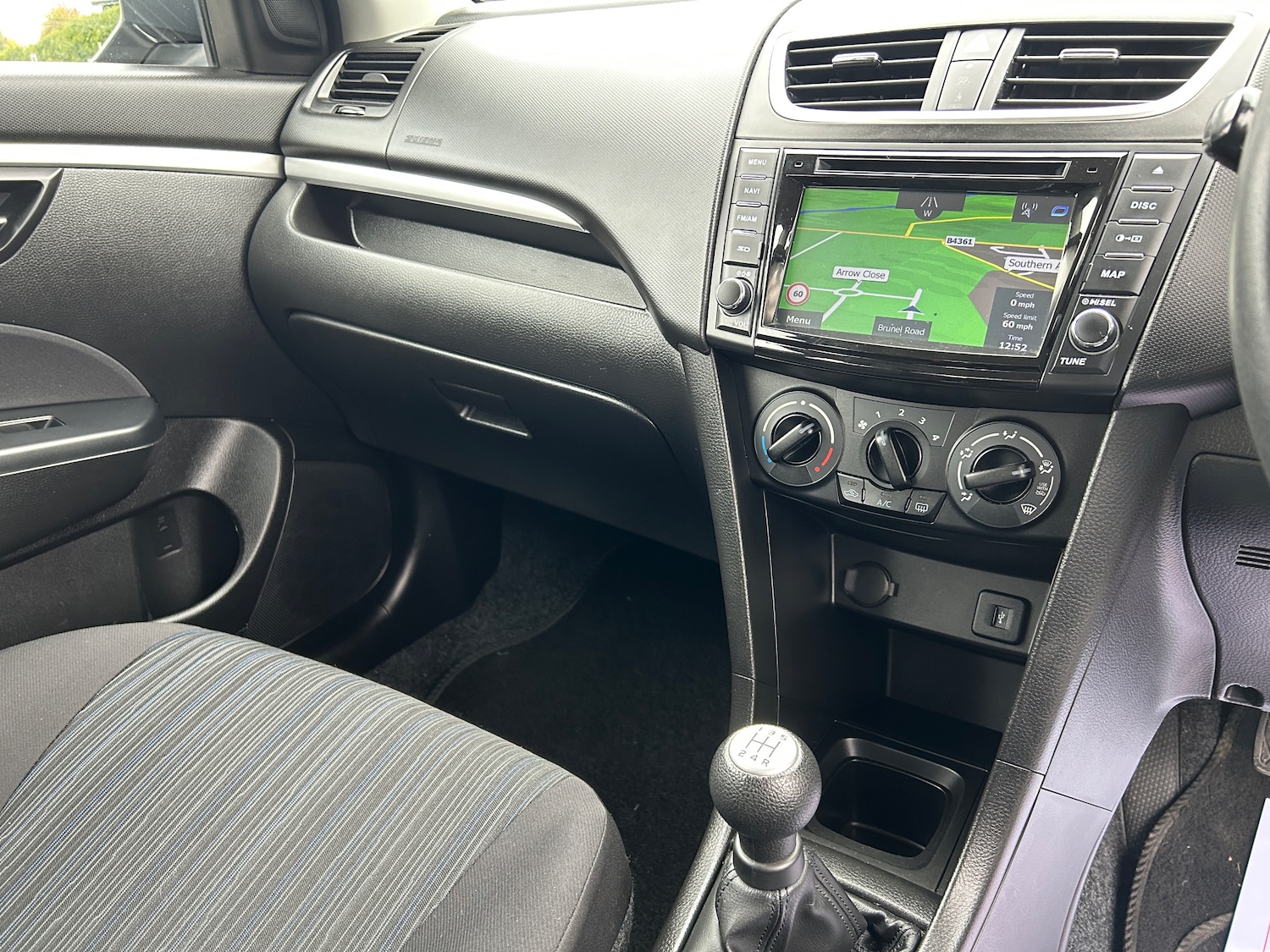 Used Suzuki Swift 2016 for sale - 76386884: Photo 13