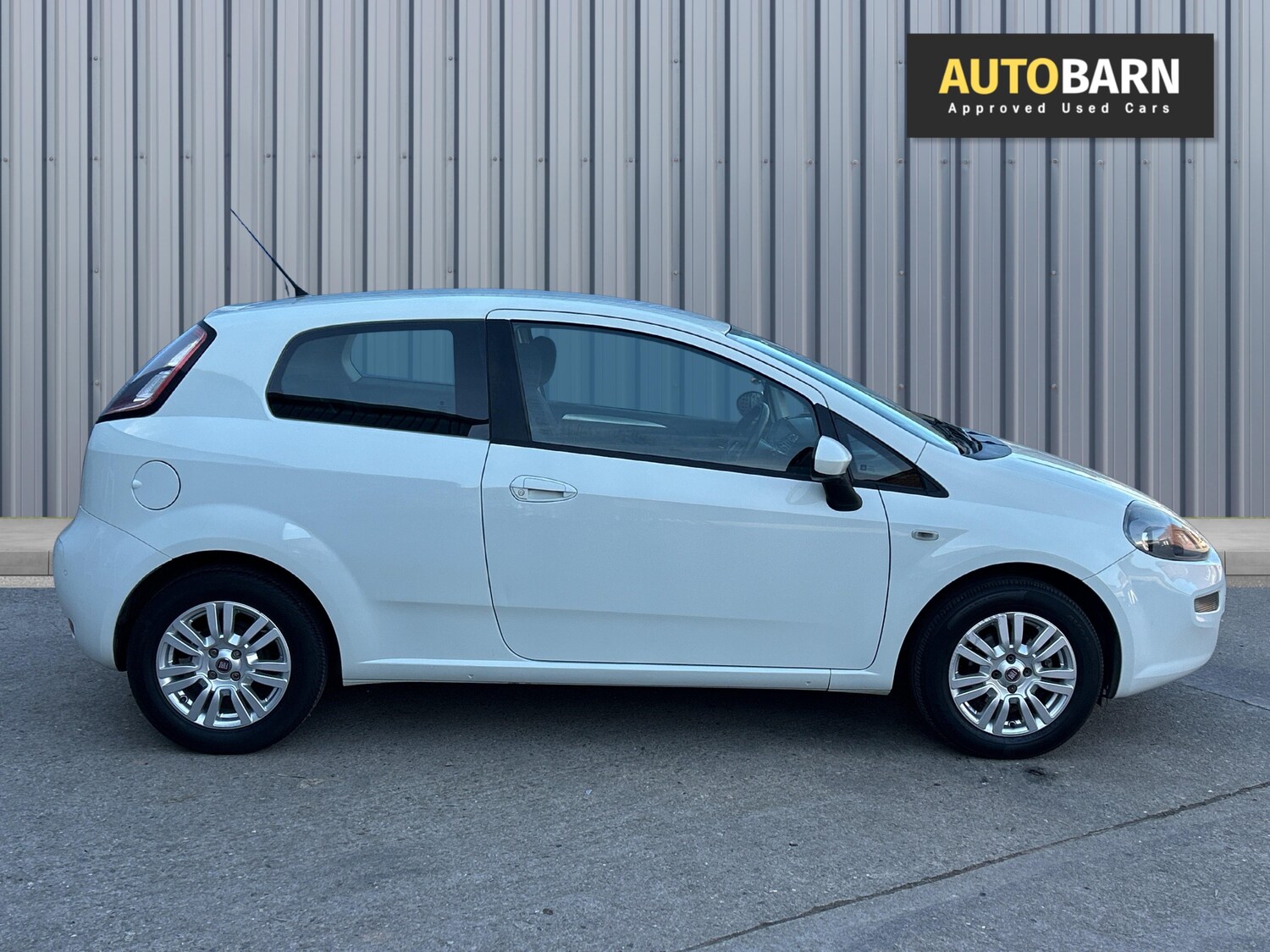 Used Fiat Punto 2013 for sale - 77654123: Photo 13