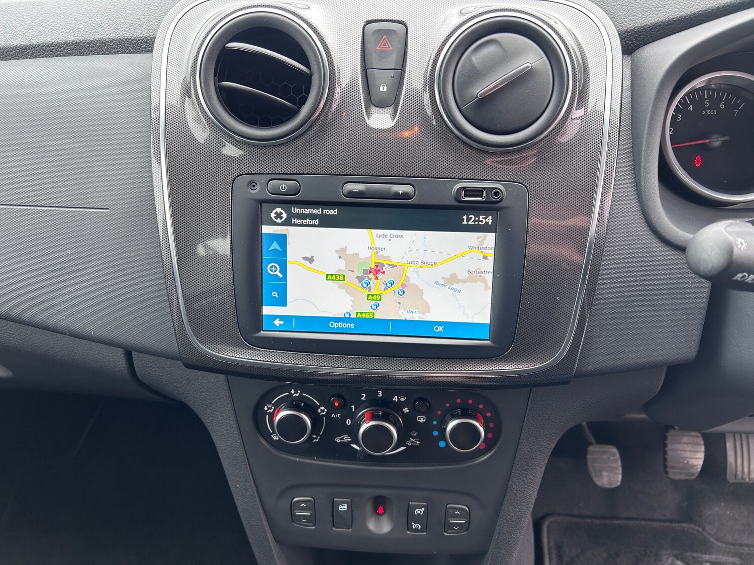 Used Dacia Sandero Stepway 2019 for sale - 77654115: Photo 14