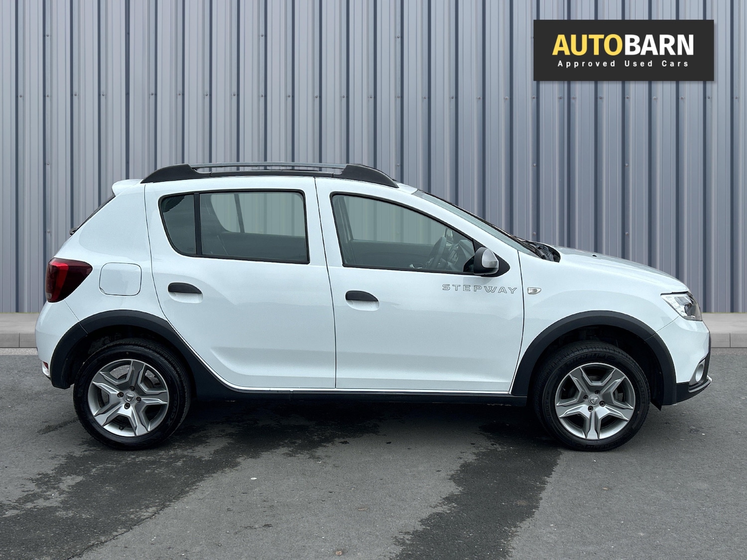Used Dacia Sandero Stepway 2019 for sale - 77654115: Photo 9