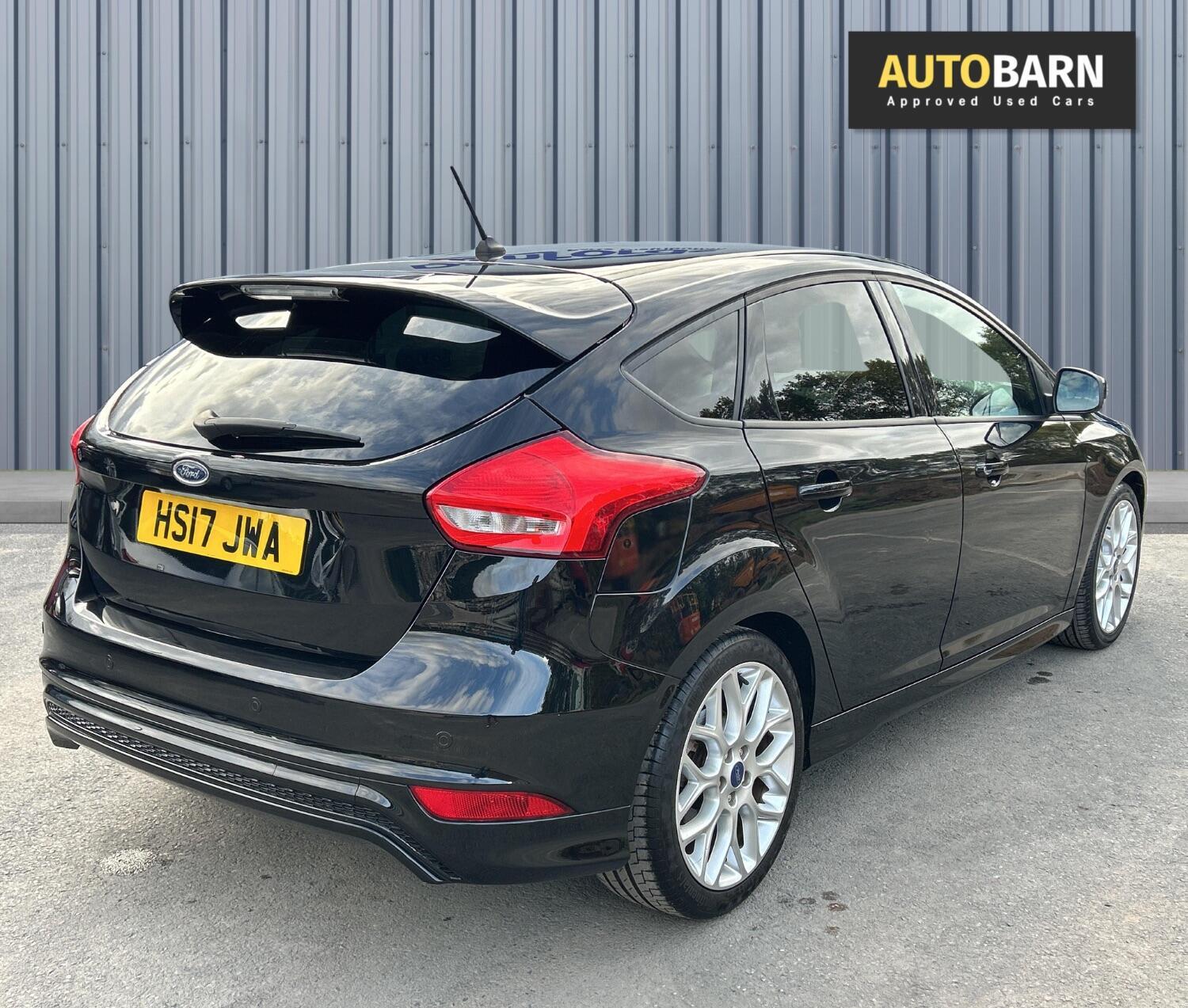 Used Ford Focus 2017 for sale - 76386878: Photo 8